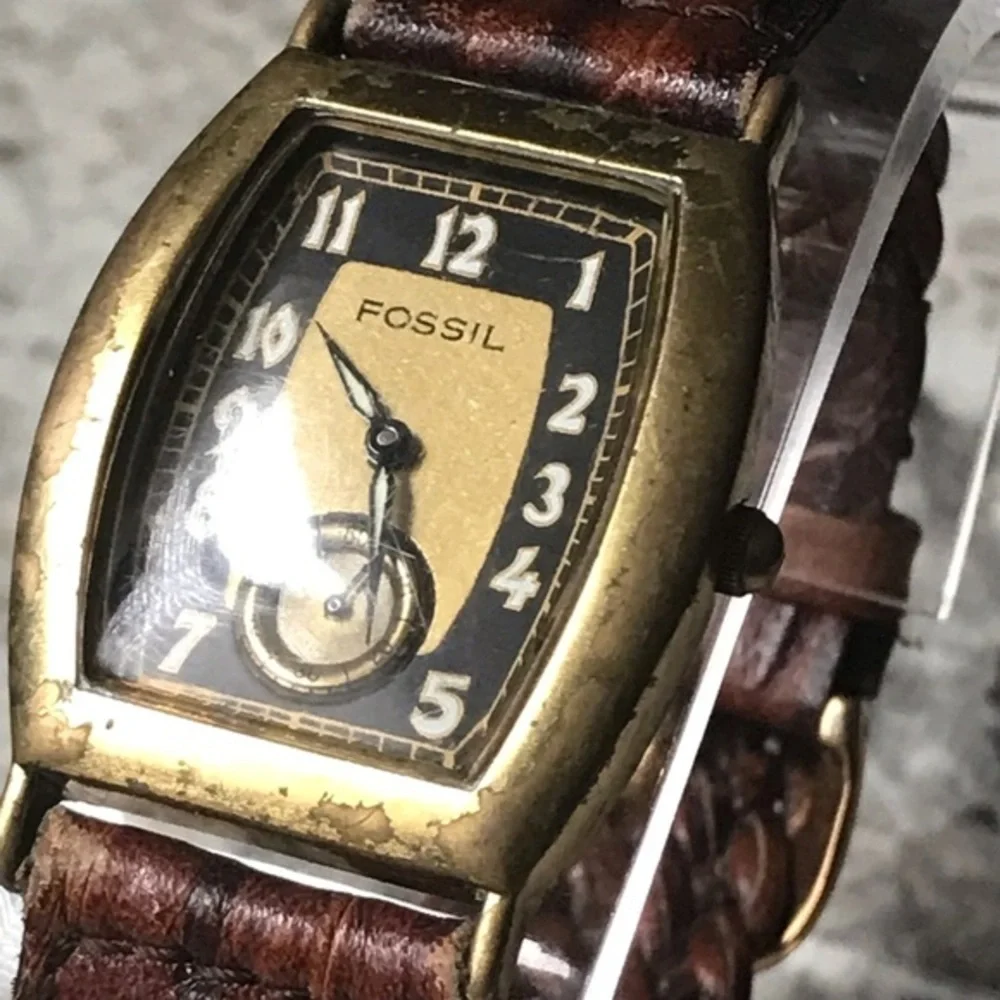 Vintage 1995 Fossil Watch Art Deco VT- 2505